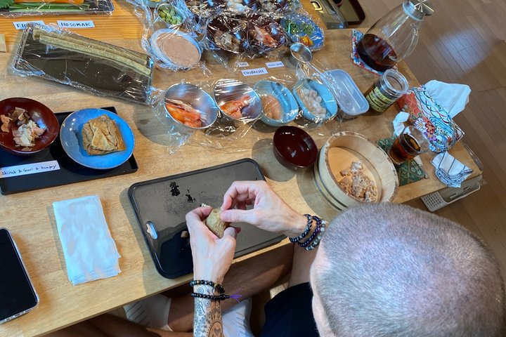 Vegan Sushi Class in Tokyo–6 Kinds, Cultural Story & Full Meal