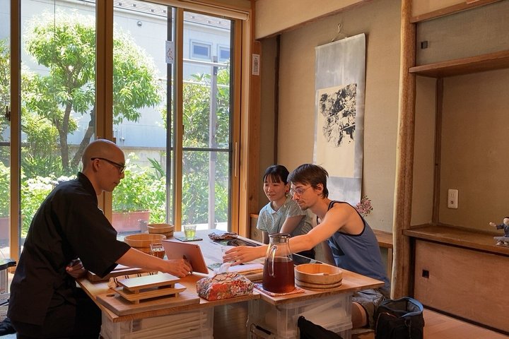 Vegan Sushi Class in Tokyo–6 Kinds, Cultural Story & Full Meal