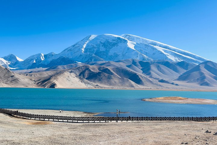 One Day Karakoram Highway Adventure Lakes and Glaciers