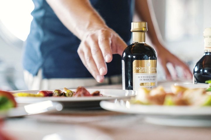 Modena Balsamic Vinegar Tour with Parmigiano and Gelato Tasting