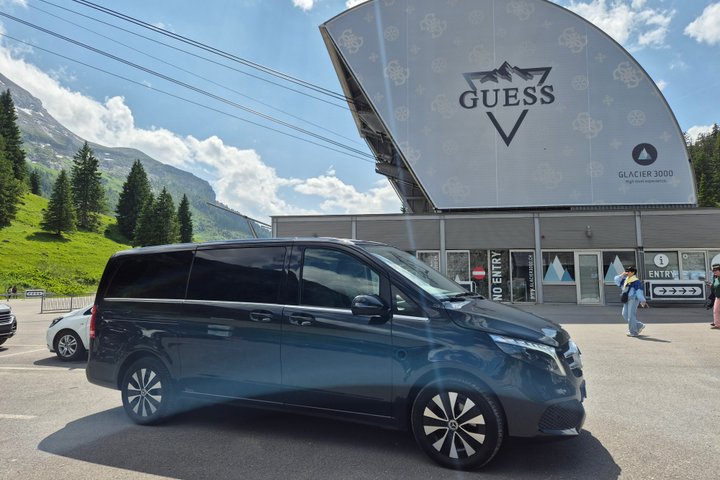 Private Day Trip from Montreux to Glacier 3000 and Gstaad