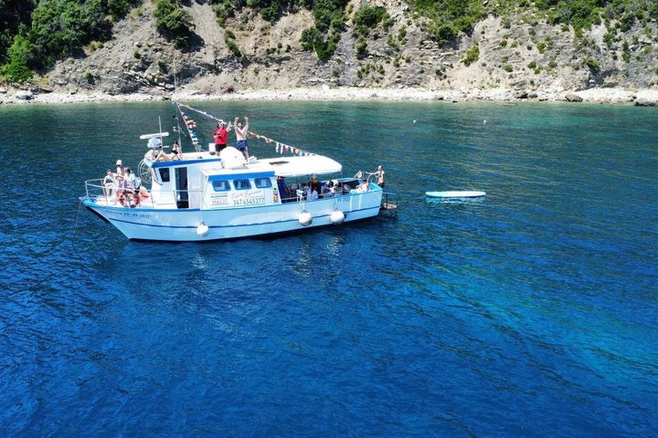 Fishing on the Island of Elba with lunch on board