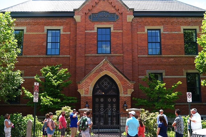 German Village Walking Food Tour in Columbus
