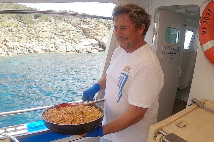 Fishing on the Island of Elba with lunch on board