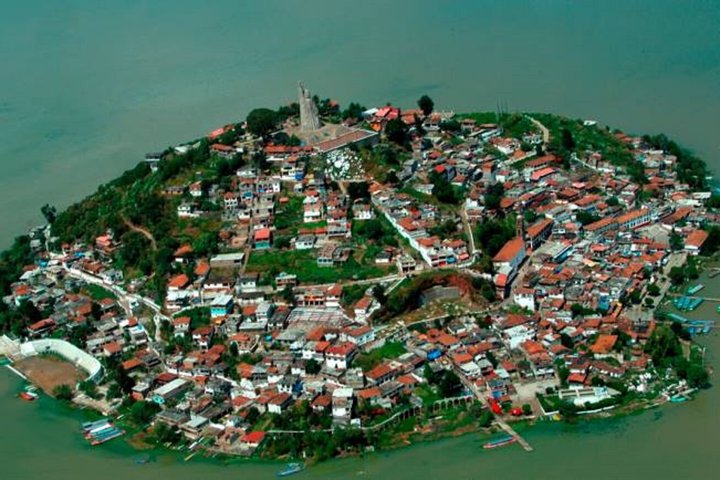 Patzcuaro Express Tour and boat ride to Janitzio