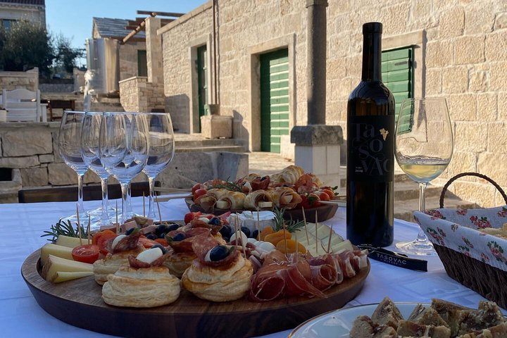 Korcula Wine Tour Tasting Local Varieties with Traditional Bites