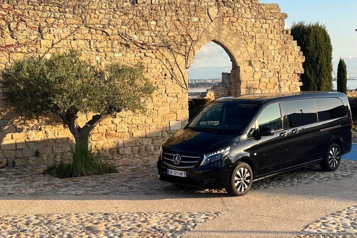 Medieval village of Castellet, Cassis & the beautifull Calanques