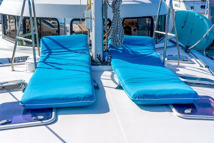Monomaran tour 16 mt with boarding from Maddalena and Palau