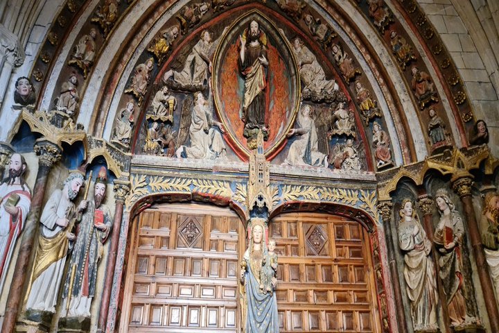Guided tour of the Cathedral of León