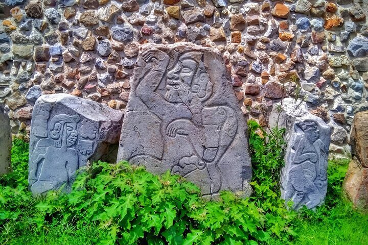 Monte Alban, Ancestral Mezcal, Alebrijes and Black Mud Tour