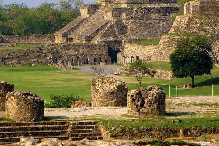 Monte Alban, Ancestral Mezcal, Alebrijes and Black Mud Tour