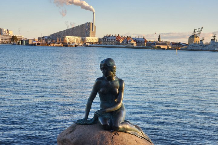 Walk & Canal Tour: Copenhagen Highlights + Changing of the Guards