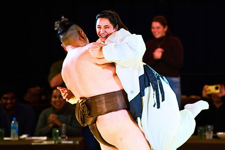 Osaka Sumo Experience: Live Show, Try Sumo & Hot Pot Meal