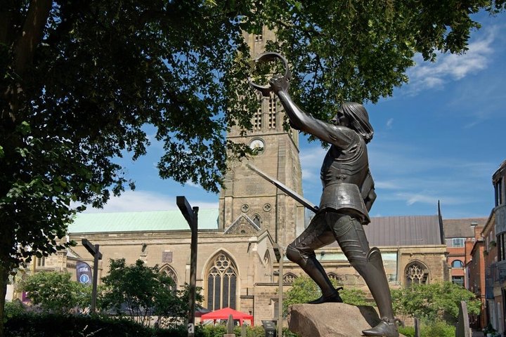 Discover Leicester: Self Guided Walk & Interactive Treasure Hunt