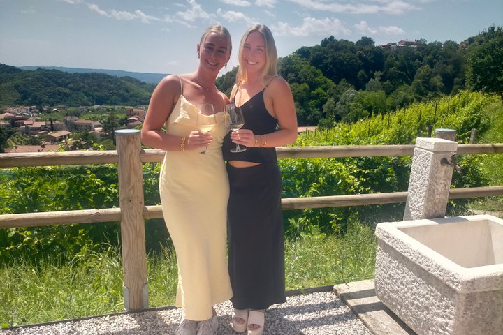 Prosecco Wine Tour with Sommelier – Pick-up from Treviso