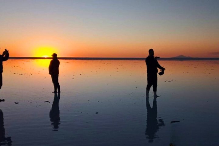 Your Best Uyuni Experience: 3-Day Salt Flats, Lagoons & Deserts