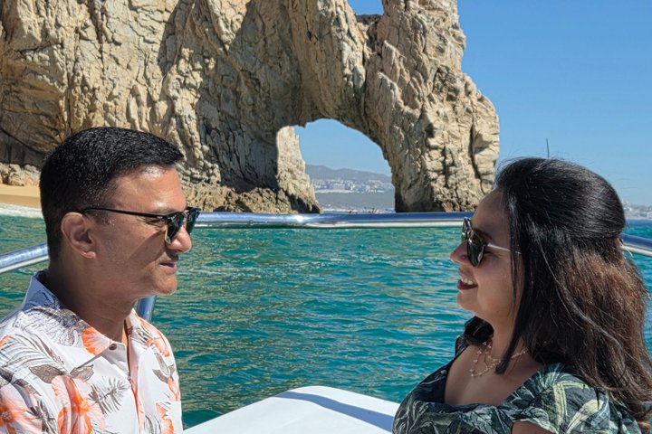Los Cabos Small-Group Tour: Cruise, Tacos, Tequila and Photos
