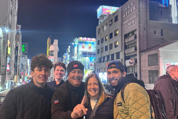 Private & Customizable Osaka Tour with a Local Guide