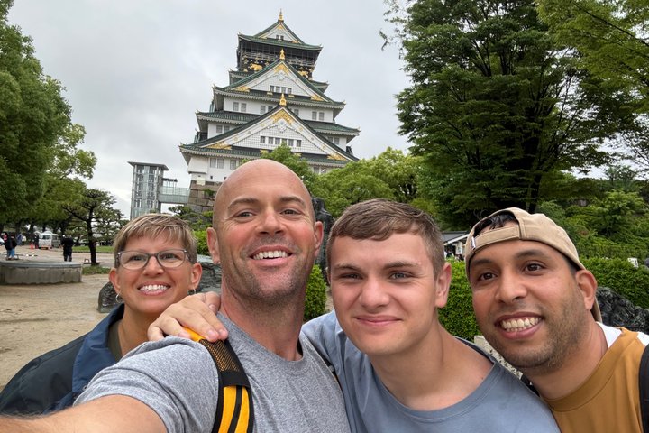 Private & Customizable Osaka Tour with a Local Guide
