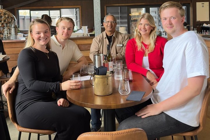 Premium 4 -Best Wineries Napier Hawke's Bay Tour, 5.5h - 6Hours