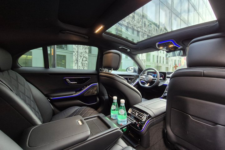 Private Transfer from Vaduz to Zurich Airport