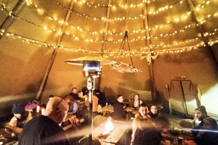 Kiruna: Aurora Chase with Street Food Dinner & Nature Guides