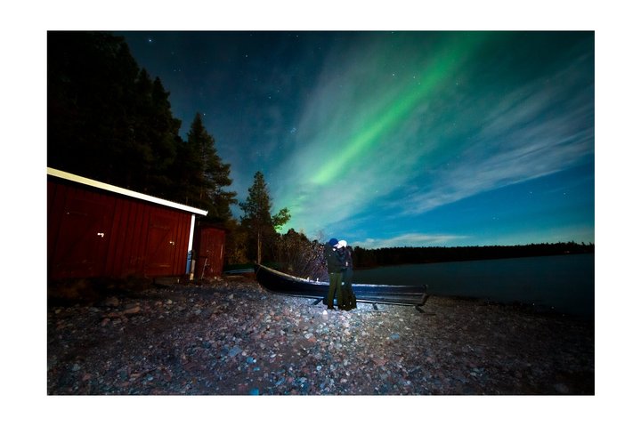 Kiruna: Aurora Chase with Street Food Dinner & Nature Guides