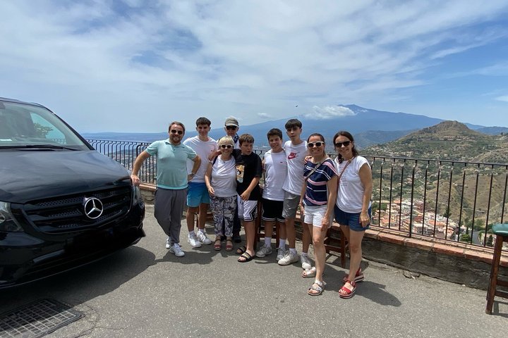 Private Transfer Taormina ↔ Cefalù with Optional Stops