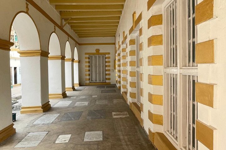 Half day Tour Dhaka with Pick up and Drop off Included