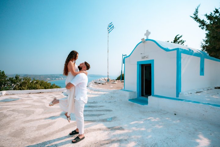 Private Vacation Photoshoot with Photographer in Skiathos