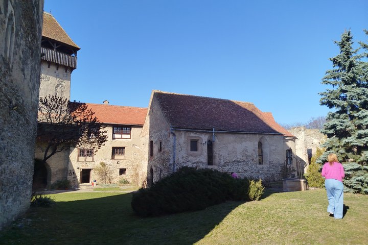 Timisoara Dream Tours Trip to Hunedoara Castle and to Sibiu