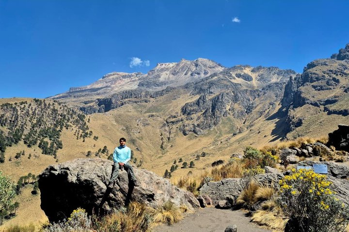 Hiking in Iztaccihuatl Volcano
