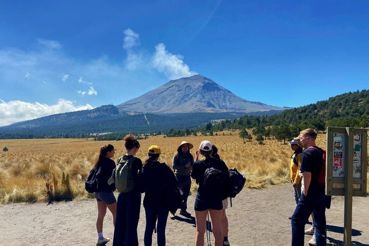 Hiking in Iztaccihuatl Volcano