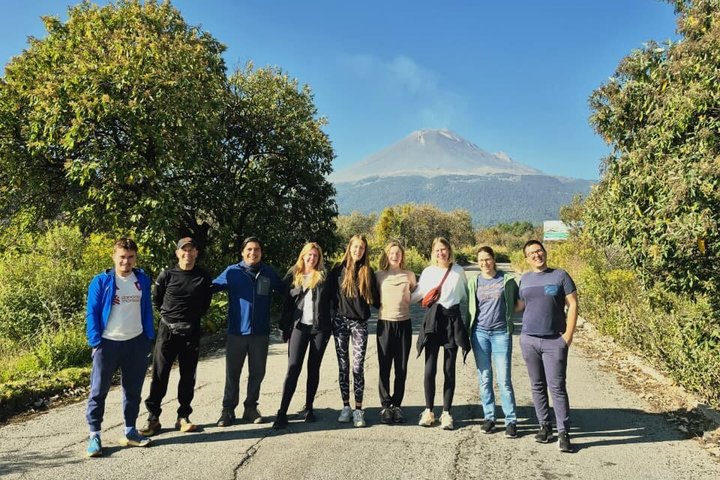 Hiking in Iztaccihuatl Volcano