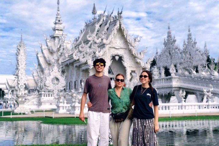 Full Day Group Tour in Chiang Rai