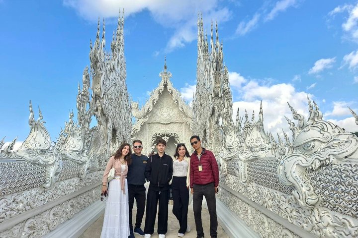 Full Day Group Tour in Chiang Rai