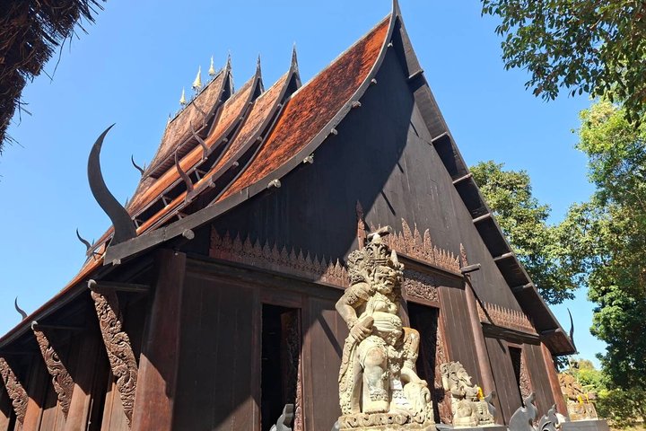 Full Day Group Tour in Chiang Rai