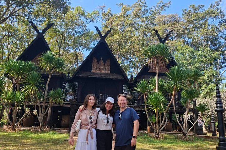 Full Day Group Tour in Chiang Rai