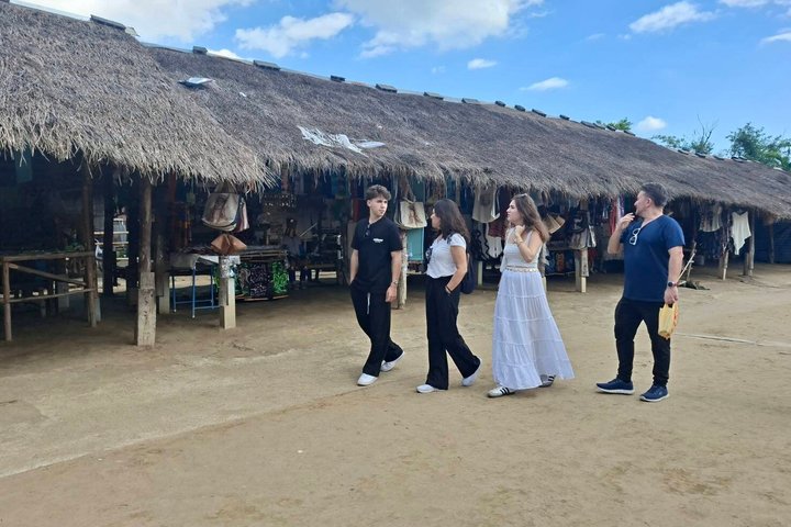 Full Day Group Tour in Chiang Rai