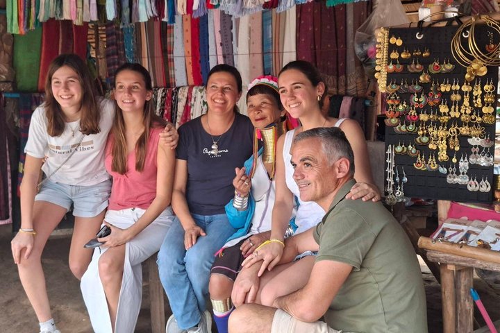 Full Day Group Tour in Chiang Rai