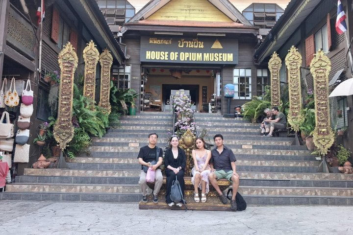 Full Day Group Tour in Chiang Rai