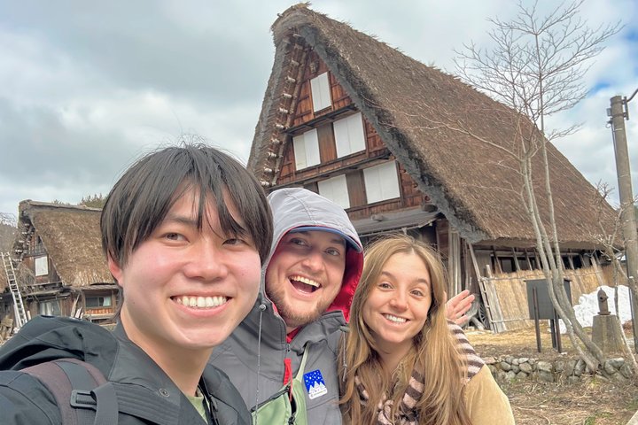 World Heritage Shirakawa-go Perfect Guided Tour from Kanazawa