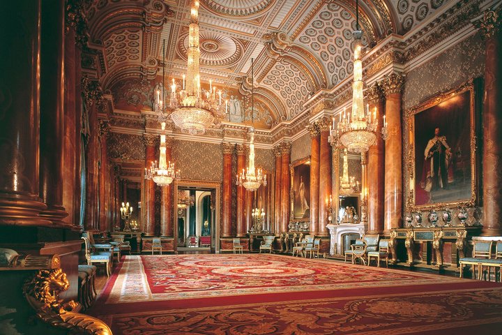 Buckingham Palace Entrance Ticket & British Royalty Guided Tour