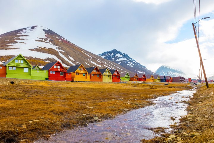 Private Shore Tour: Northern Lights Chase by Snowcat