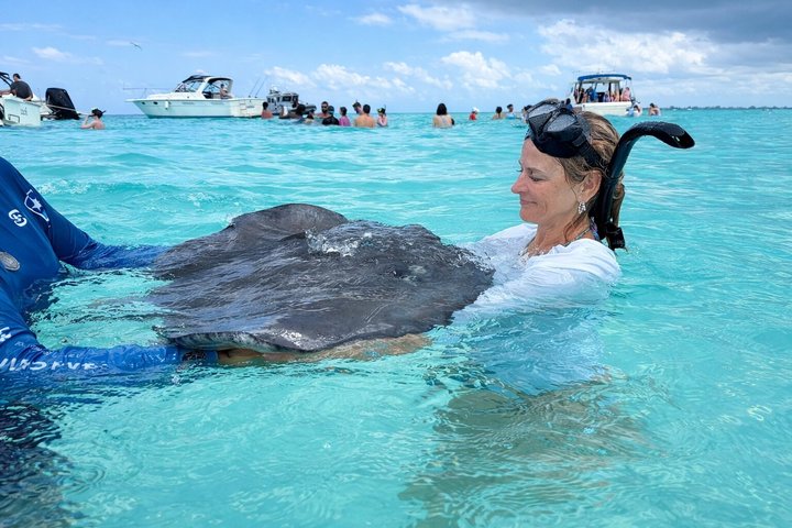 Ocean Blue Charters Private Boat Charters in the Cayman Islands