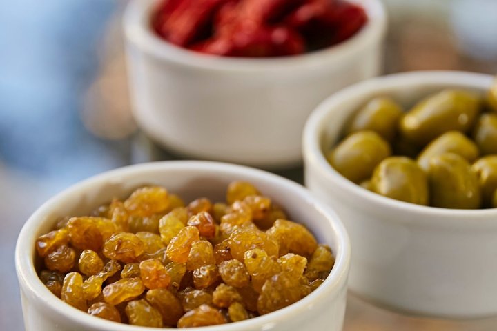 Wine Tour, Paired Lunch and Olive Oil Tasting from Mendoza