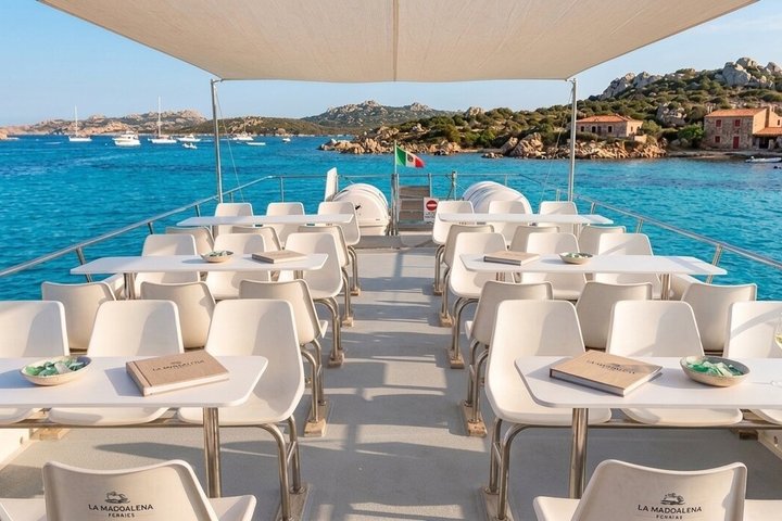 Boat tour in the Archipelago of La Maddalena