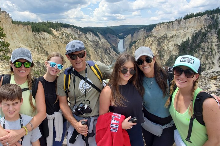 Grand Canyon of the Yellowstone Rim and Loop Hike with Lunch