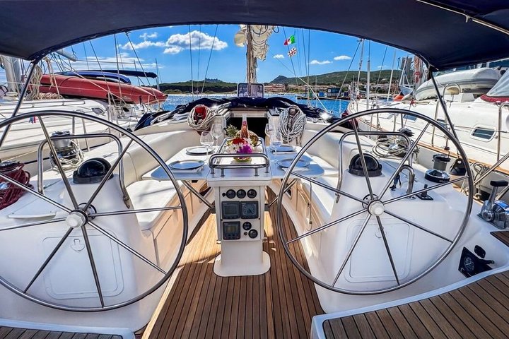 La Maddalena Archipelago Tour by Sailboat from Cannigione