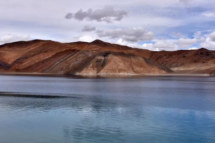 6 Days Private Ladakh Tour Nubra Pangong and Khardung La Pass